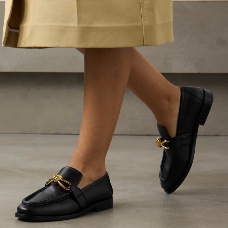 รองเท้าโลฟเฟอร์ผู้หญิงแบบใหม่ป - Men'S Shoes Hey Dude บทวิจารณ์และราคา